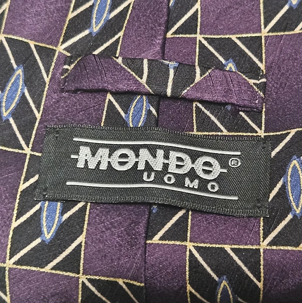 Mondo Uomo 100% Silk Tie Handmade in Italy Purple Geometric Necktie